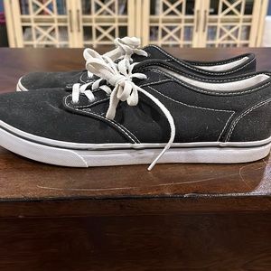 Classic low top vans Size 10